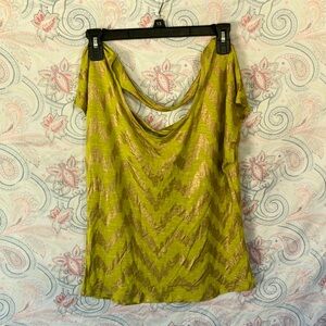 Green and gold zig zag short sleeve shirt